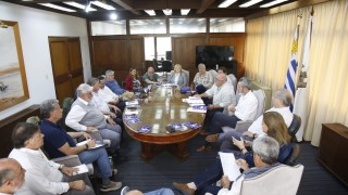 Abella instruyó a sus directores a "poner foco en la gestión" y anunció el comienzo de “Escuchamos”