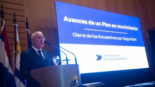 Uruguay avanza hacia "un nuevo modelo en seguridad pública": 92 propuestas para el plan nacional