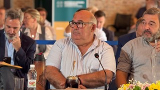 Cierre estratégico en Colonia: intendentes evalúan avances en comunicación pública, infancia y gestión de residuos