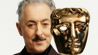 Alan Cumming nombrado presentador de los premios cinematográficos Bafta 2026