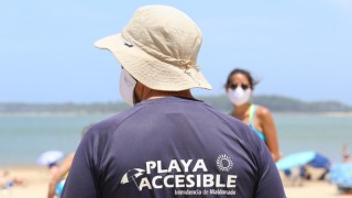 Playa accesible: Maldonado renueva la propuesta inclusiva y suma nuevos servicios para la temporada
