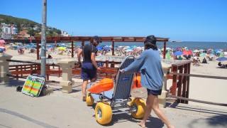 Playas sin barreras: Piriápolis y Solís vuelven a abrir espacios accesibles para un verano inclusivo