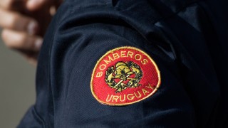 Incendio fatal en Punta del Este: un adulto mayor fallecido y un niño hospitalizado por inhalación de humo