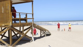 En lo que va de la temporada guardavidas de Maldonado realizaron 132 rescates