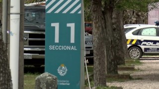 Botella rota y mordidas: un joven en CTI y otro detenido tras violenta pelea en local de Rambla de los Ingleses