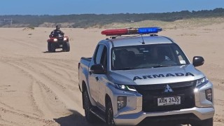 Hallan hombre muerto en la costa de Laguna Garzón: investigan identidad y causas del fallecimiento