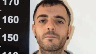 Condenado por homicidio se dedicaba a estafar online desde la cárcel
