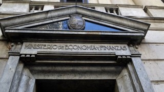 Economía: el crecimiento cae y deja al descubierto un problema más profundo