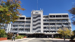 Comedor La Loma: observación en licitación reabre antecedentes de un proceso anterior ya resuelto por la Intendencia