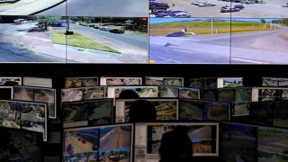 Apuñalamiento en la calle: joven en estado delicado y agresora prófuga