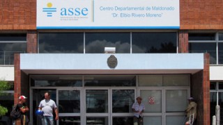 A una semana del ataque, la joven apuñalada sigue en CTI y sufrió la amputación de una pierna