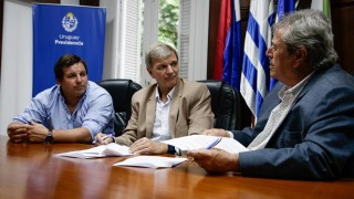 Intendencia concreta con Secretaría del Deporte obra de nueva piscina