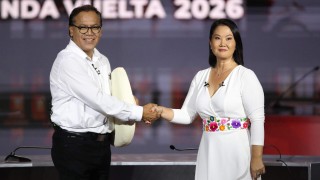 Balotaje: Perú elige a su noveno presidente en diez años