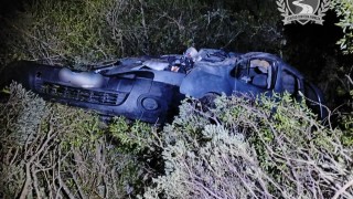 Un fallecido y siete personas lesionadas tras choque múltiple con vuelco en Ruta 60