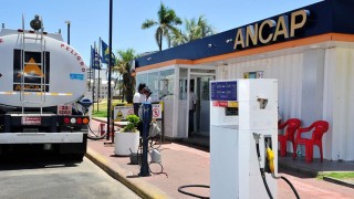 Combustibles, Nafta, Gasoil, Supergás, Precios de los combustibles, Ajuste de combustibles, Ministerio de Industria, Gobierno, ANCAP, Uruguay