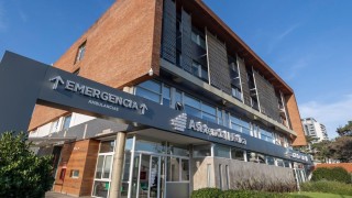 Joven golpeado a la salida de un baile continúa internado en estado delicado