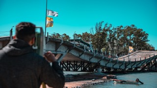 IDM multó camiones que intentaron cruzar por el recién habilitado puente de La Barra
