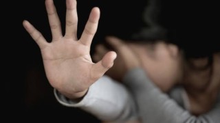 Abusos reiterados contra una adolescente de 15 años: tío abuelo fue condenado a dos años y tres meses de penitenciaría
