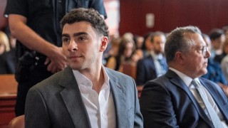 Luigi Mangione se declara culpable en el juicio federal por asesinar a un ejecutivo de una compañía de seguros de salud