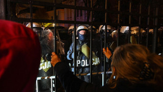 La Policía rodea el Constitucional de Polonia tras el retorno de Nawrocki y las alertas de golpe de Kaczyński