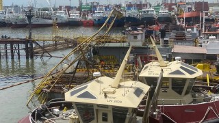 dique Tsakos, Tsakos, puerto Montevideo