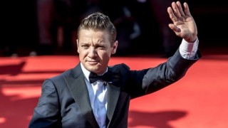 Jeremy Renner, «Ojo de Halcón» en Marvel, en estado crítico, tras un accidente