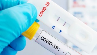 Covid-19: casi 9 mil casos nuevos en la última semana del 2022 en Uruguay