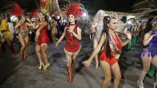 El carnaval de Artigas llegó a Punta del Este en la presentación de la edición 2023