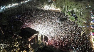 La Vela Puerca abrió temporada de shows con más de 25 mil personas en Zona Joven de El Placer